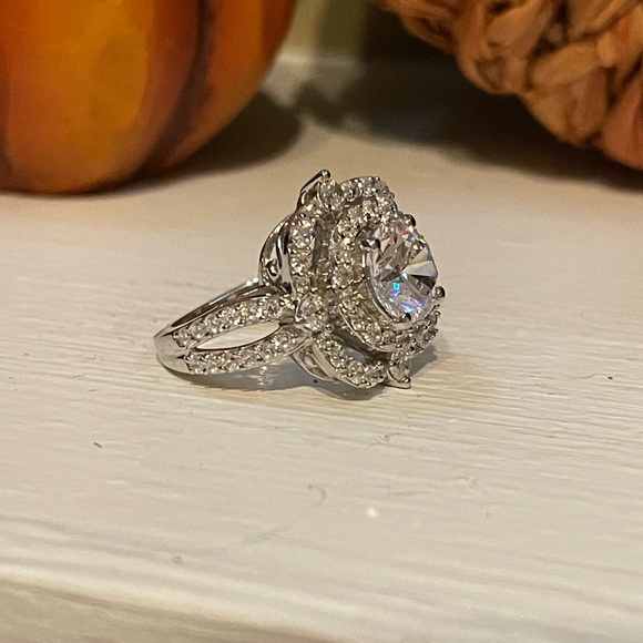 Bella Luce ring - Picture 6 of 7